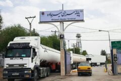 طرح «کولبری قانونی» در بازارچه مرزی میرجاوه اجرا شد