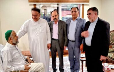 عیادت جمعی از فعالان حوزه اقوام و اقلیت های مذهبی از محمود علوی