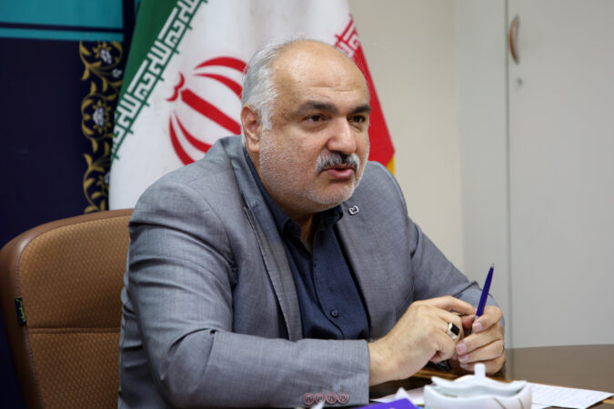 ایجاد بازارچه‌ها و نمایشگاه‌ها برای حمایت از هنرمندان ضروری است/ گلستان با ۴۰ هزار هنرمند صنایع‌دستی به بازار فروش نیاز دارد